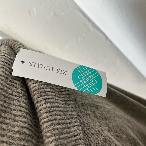 NWT Stitch Fix Blouse. This is the softest material!! - Picture 5 of 8